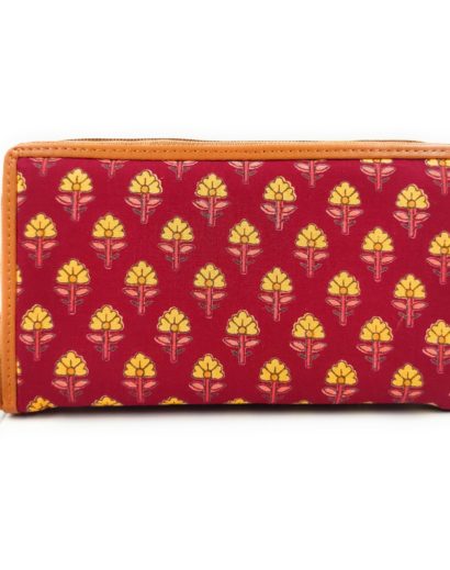 Red Casual Women Wallet in Printed Fabric